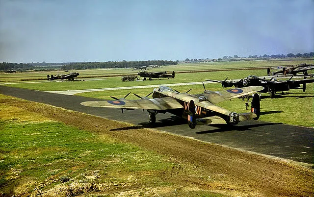 Avro Lancaster R5689 (VN-N) at Swinderby Airfield